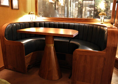AMC restaurant luxury table detail